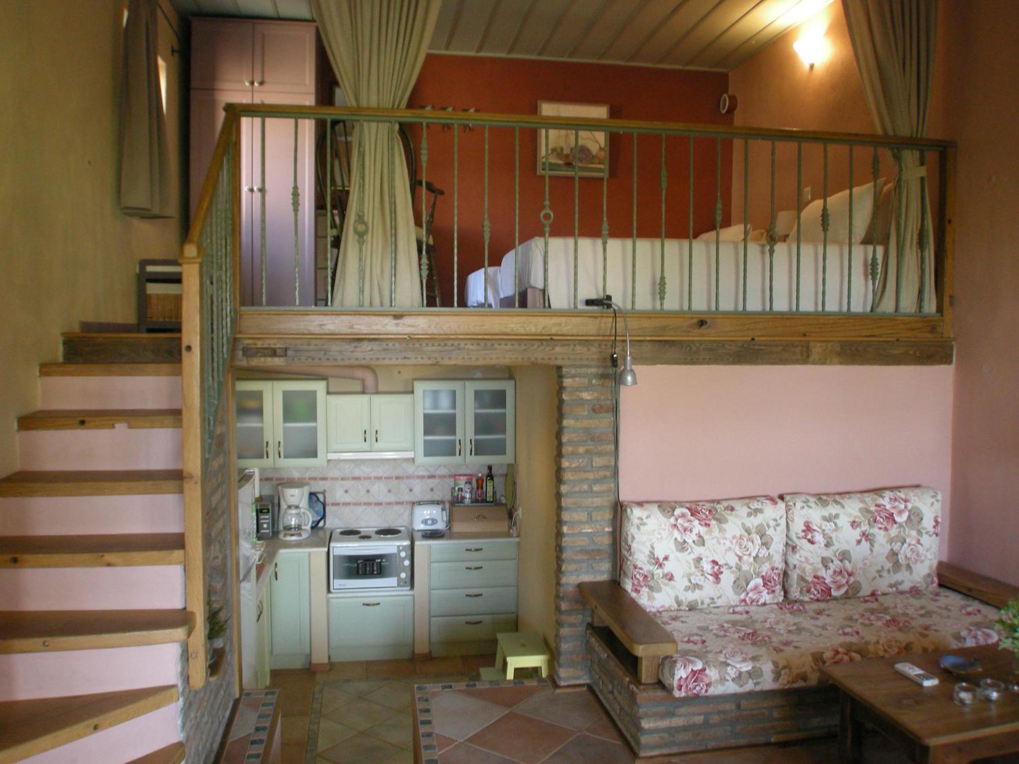 To The Garden Guest House Angairia Bilik gambar