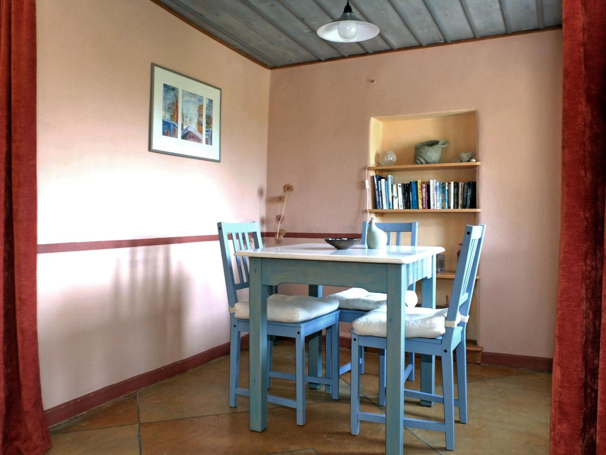 To The Garden Guest House Angairia Bilik gambar